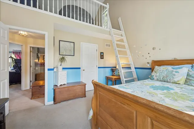 $1,150,000 | 15 Mulberry Drive, Hawthorn Woods, IL 60047