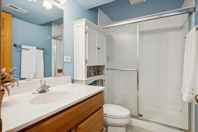 $1,150,000 | 15 Mulberry Drive, Hawthorn Woods, IL 60047