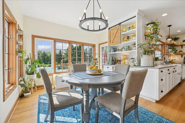 $1,150,000 | 15 Mulberry Drive, Hawthorn Woods, IL 60047