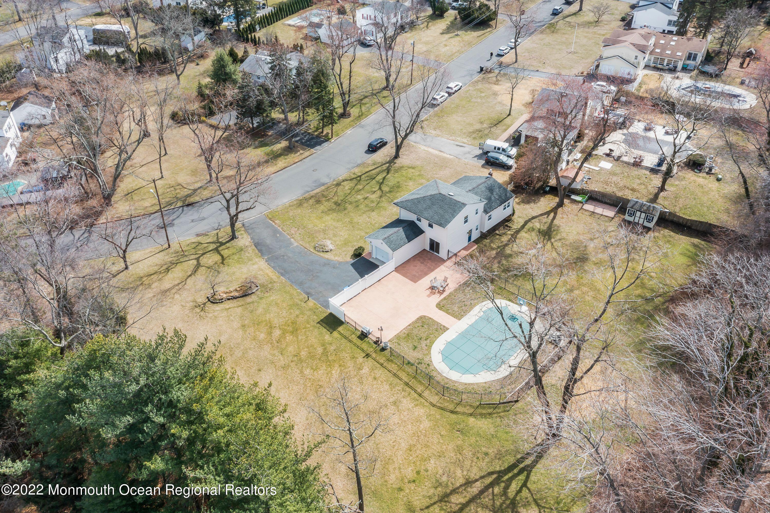 151 Cherry Tree Lane Middletown, NJ 07748 - Photo 15 of 32 4IH8DVs8