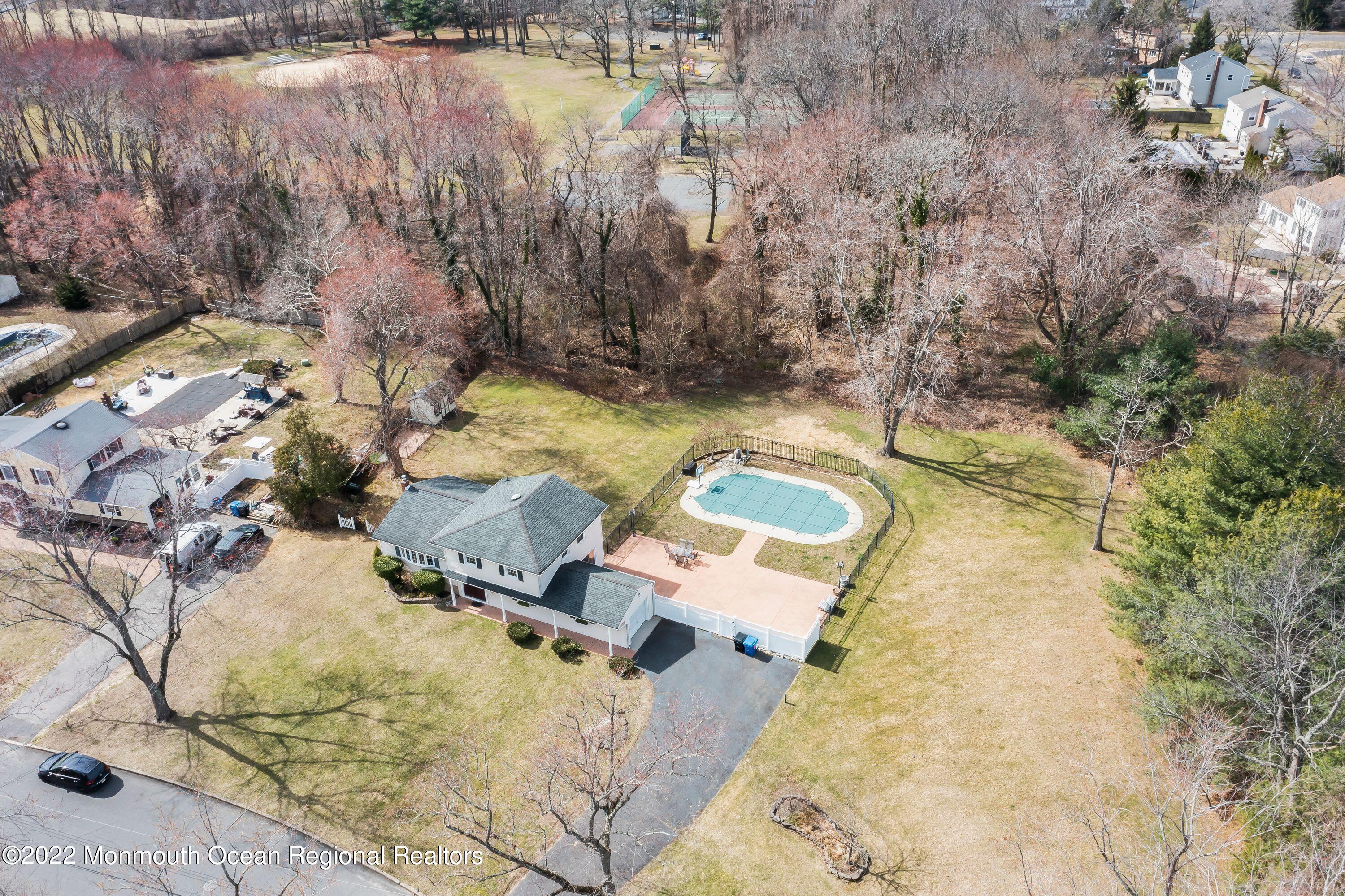 151 Cherry Tree Lane Middletown, NJ 07748 - Photo 16 of 32 Ihe1g21w