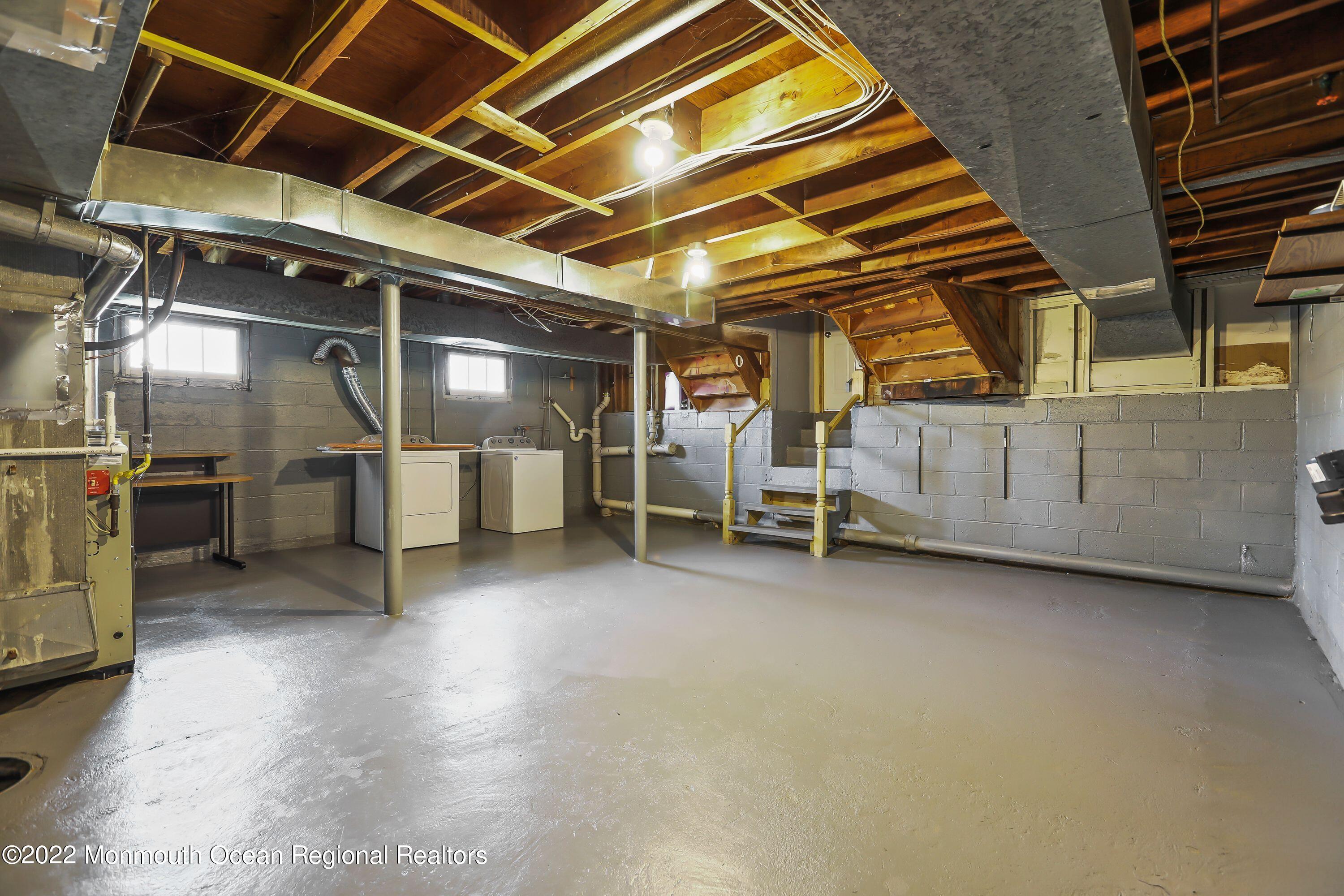 151 Cherry Tree Lane Middletown, NJ 07748 - Photo 24 of 32 VnhQPDJo