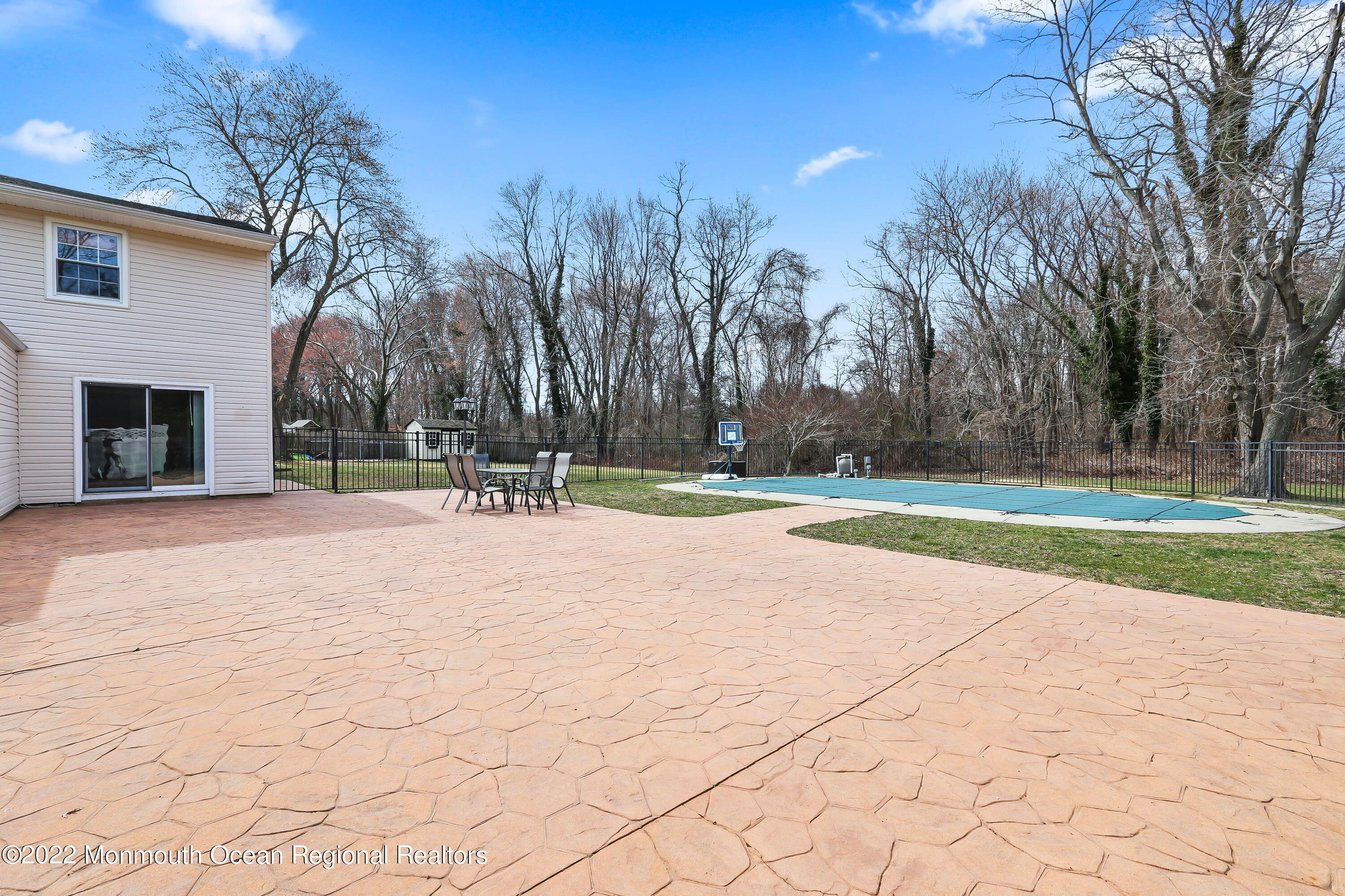 151 Cherry Tree Lane Middletown, NJ 07748 - Photo 29 of 32 WZeuA7PY