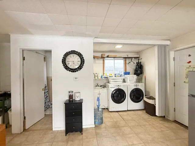 $264,900 | 910 Elizabeth Court, Mount Pleasant, MI 48858