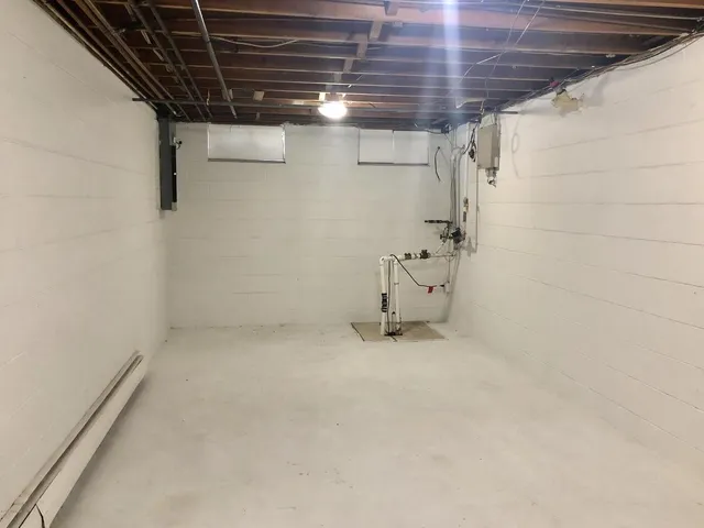 $274,900 | 910 Elizabeth Court, Mount Pleasant, MI 48858