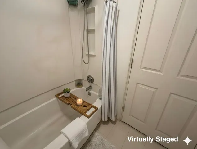 $274,900 | 910 Elizabeth Court, Mount Pleasant, MI 48858