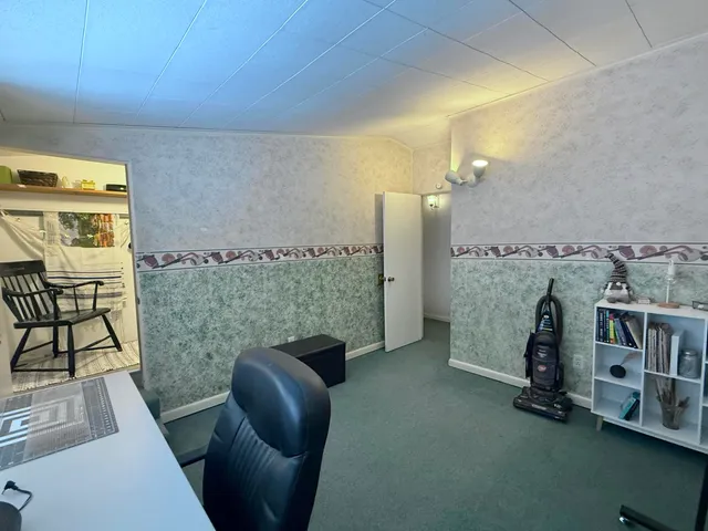 $264,900 | 910 Elizabeth Court, Mount Pleasant, MI 48858