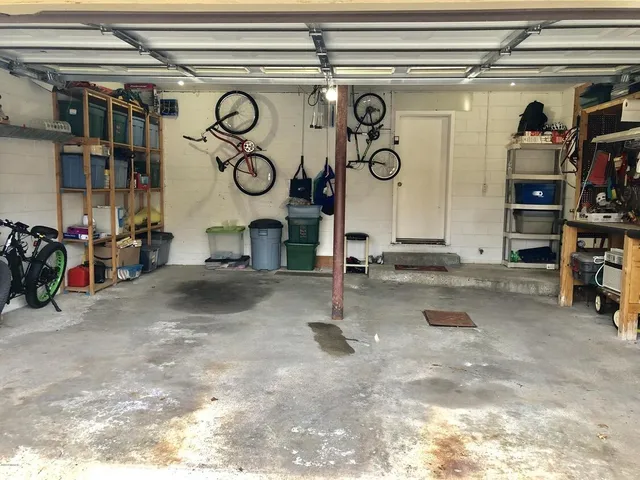 $274,900 | 910 Elizabeth Court, Mount Pleasant, MI 48858