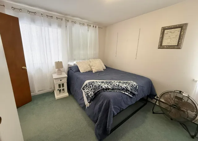 $264,900 | 910 Elizabeth Court, Mount Pleasant, MI 48858