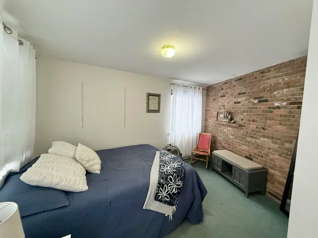 $264,900 | 910 Elizabeth Court, Mount Pleasant, MI 48858