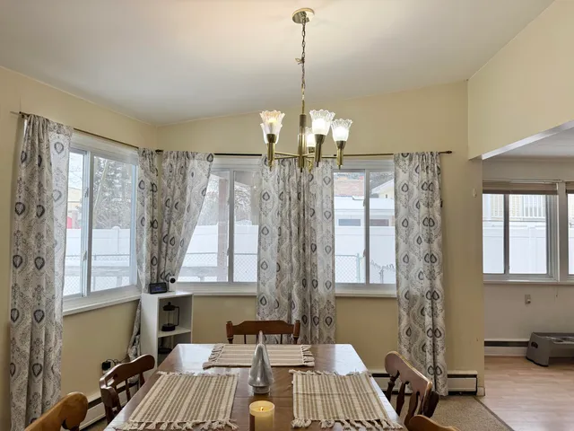 $264,900 | 910 Elizabeth Court, Mount Pleasant, MI 48858