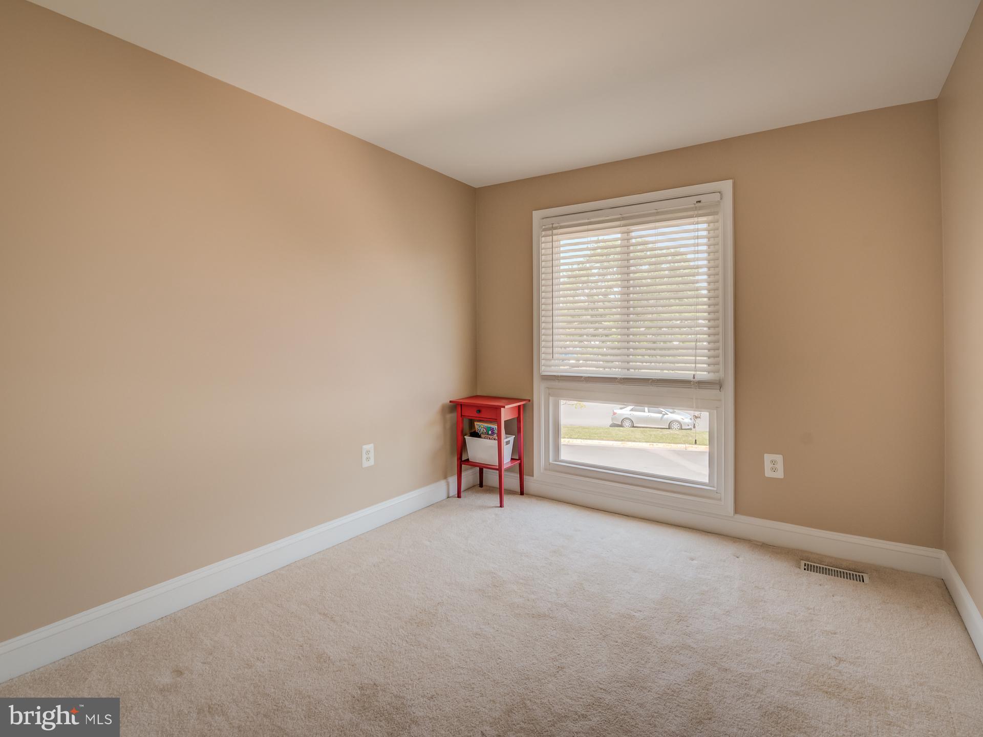 272 North Cottage Road Sterling, VA 20164 - Photo 20 of 27 Bedroom 3