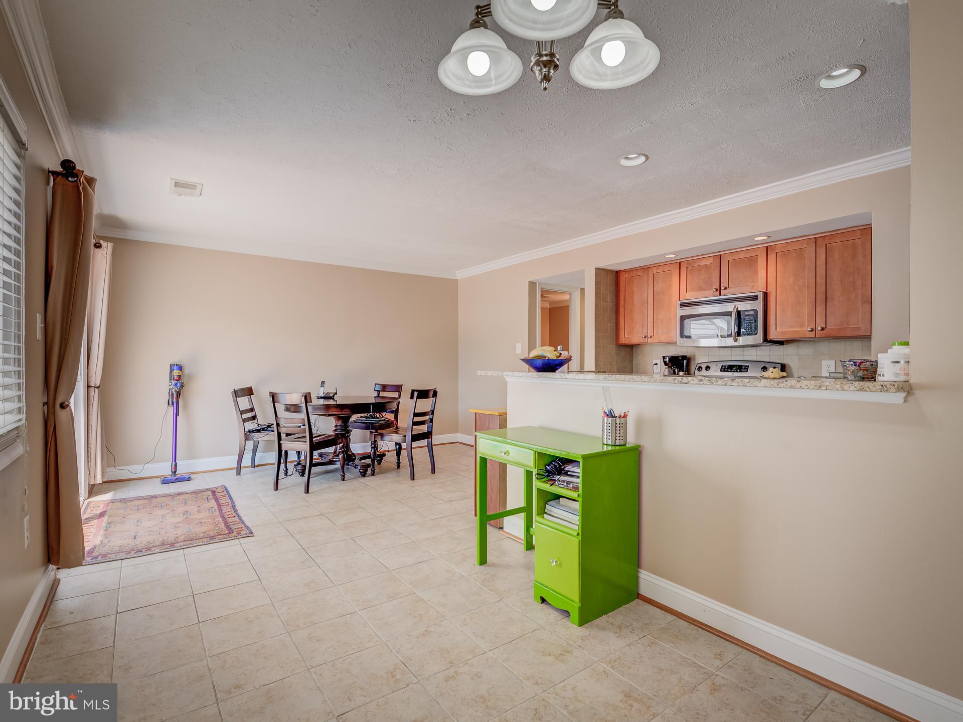 272 North Cottage Road Sterling, VA 20164 - Photo 9 of 27 Dining area off of Kitchen