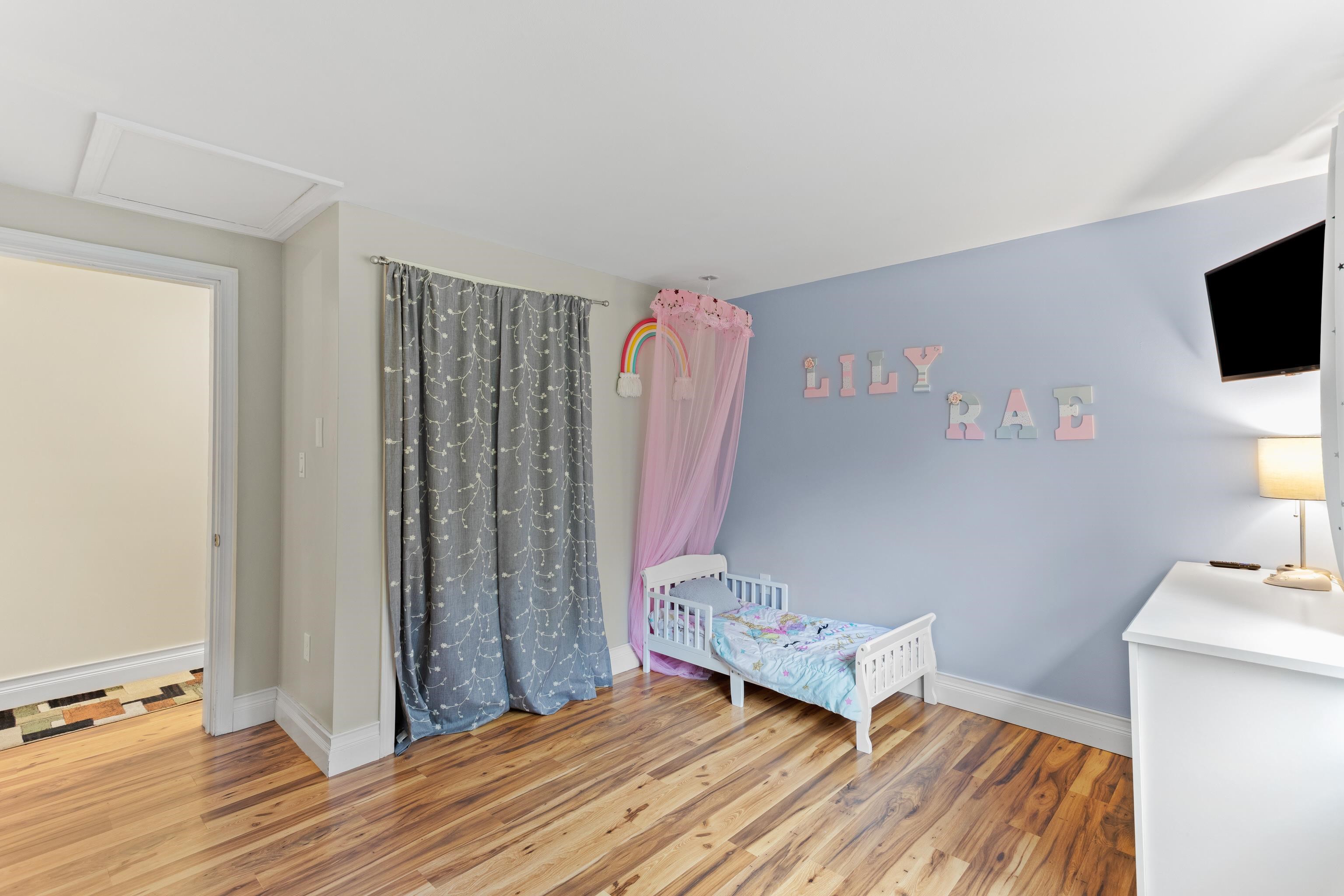 172 Straw Road Manchester, NH 03102 - Photo 20 of 36