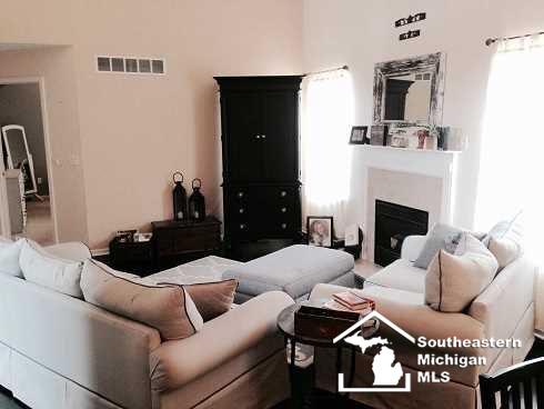 15540 Rutherford Boulevard Monroe, MI 48161 - Photo 8 of 18 20433511-7.JPG