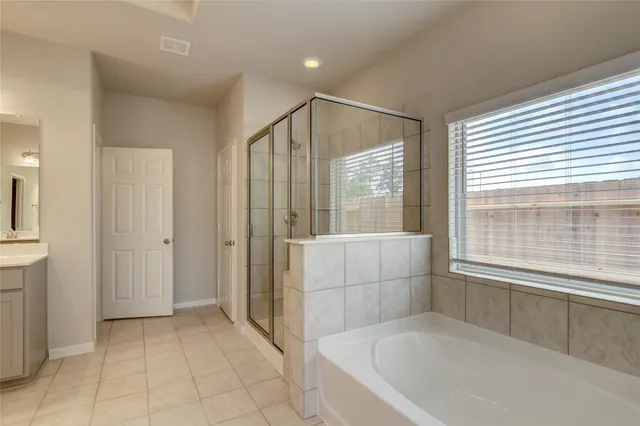 $455,570 | 2502 Caspian Crk Lane, Iowa Colony, TX 77583