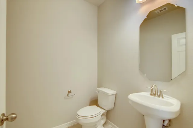 $455,570 | 2502 Caspian Crk Lane, Iowa Colony, TX 77583