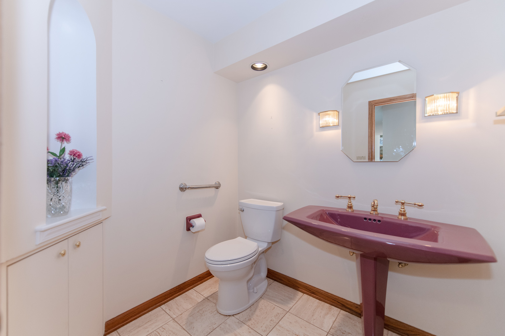 717 Westridge Road Joliet, IL 60431 - Photo 44 of 68 a bathroom with a toilet sink and mirror