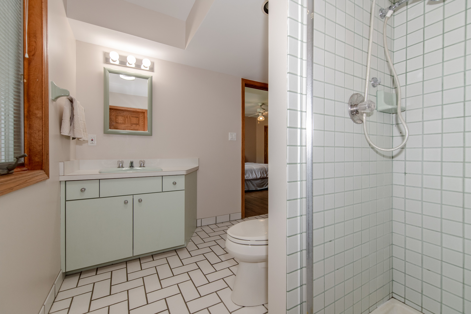 717 Westridge Road Joliet, IL 60431 - Photo 49 of 68 a bathroom with a sink toilet and shower