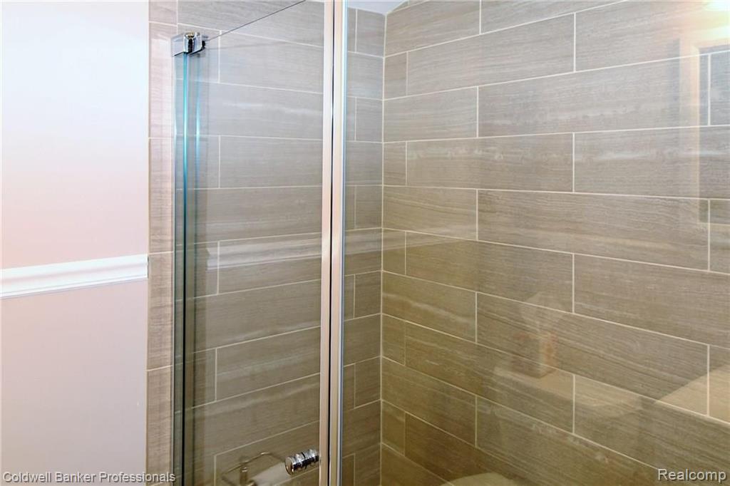 2476 Windemere Road Birmingham, MI 48009 - Photo 23 of 62