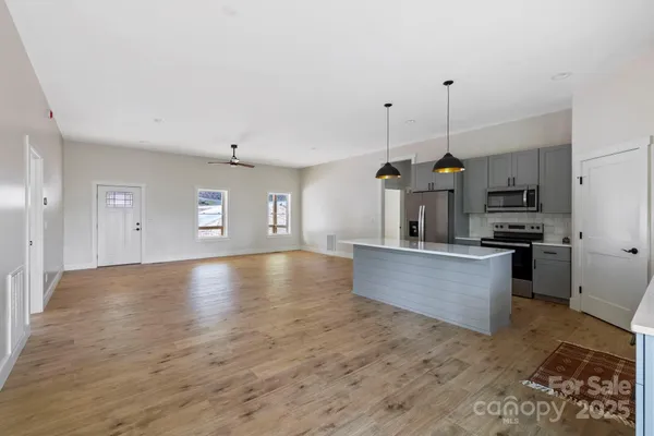 $610,000 | 939 Rocky Mountain Road, Lake Toxaway, NC 28747