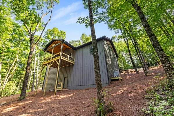 $610,000 | 939 Rocky Mountain Road, Lake Toxaway, NC 28747
