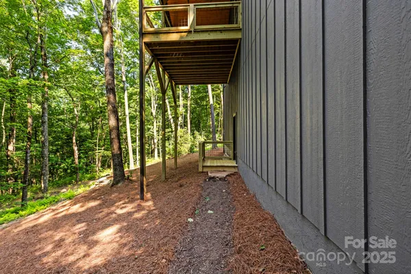 $610,000 | 939 Rocky Mountain Road, Lake Toxaway, NC 28747