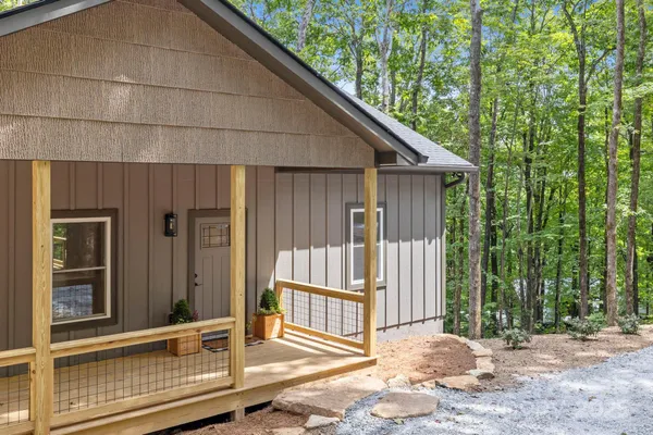 $610,000 | 939 Rocky Mountain Road, Lake Toxaway, NC 28747