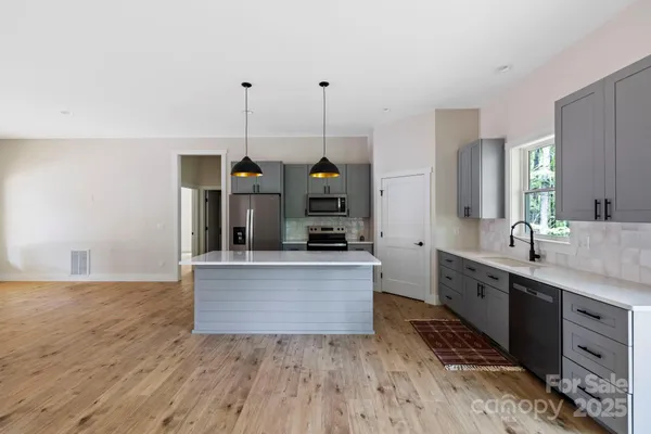 $610,000 | 939 Rocky Mountain Road, Lake Toxaway, NC 28747