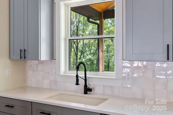 $610,000 | 939 Rocky Mountain Road, Lake Toxaway, NC 28747