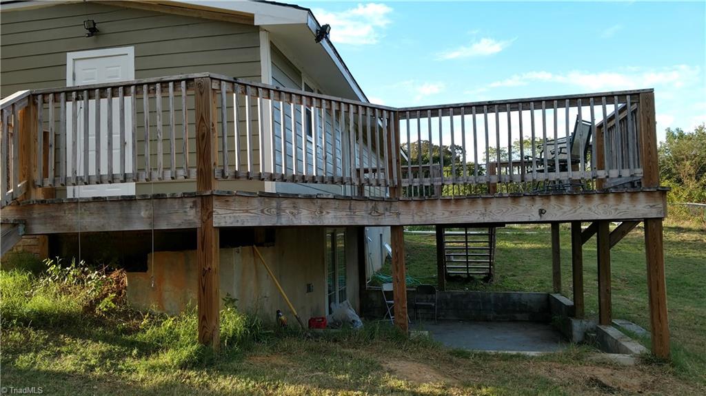 431 Schoolfield Road Ruffin, NC 27326 - Photo 3 of 15