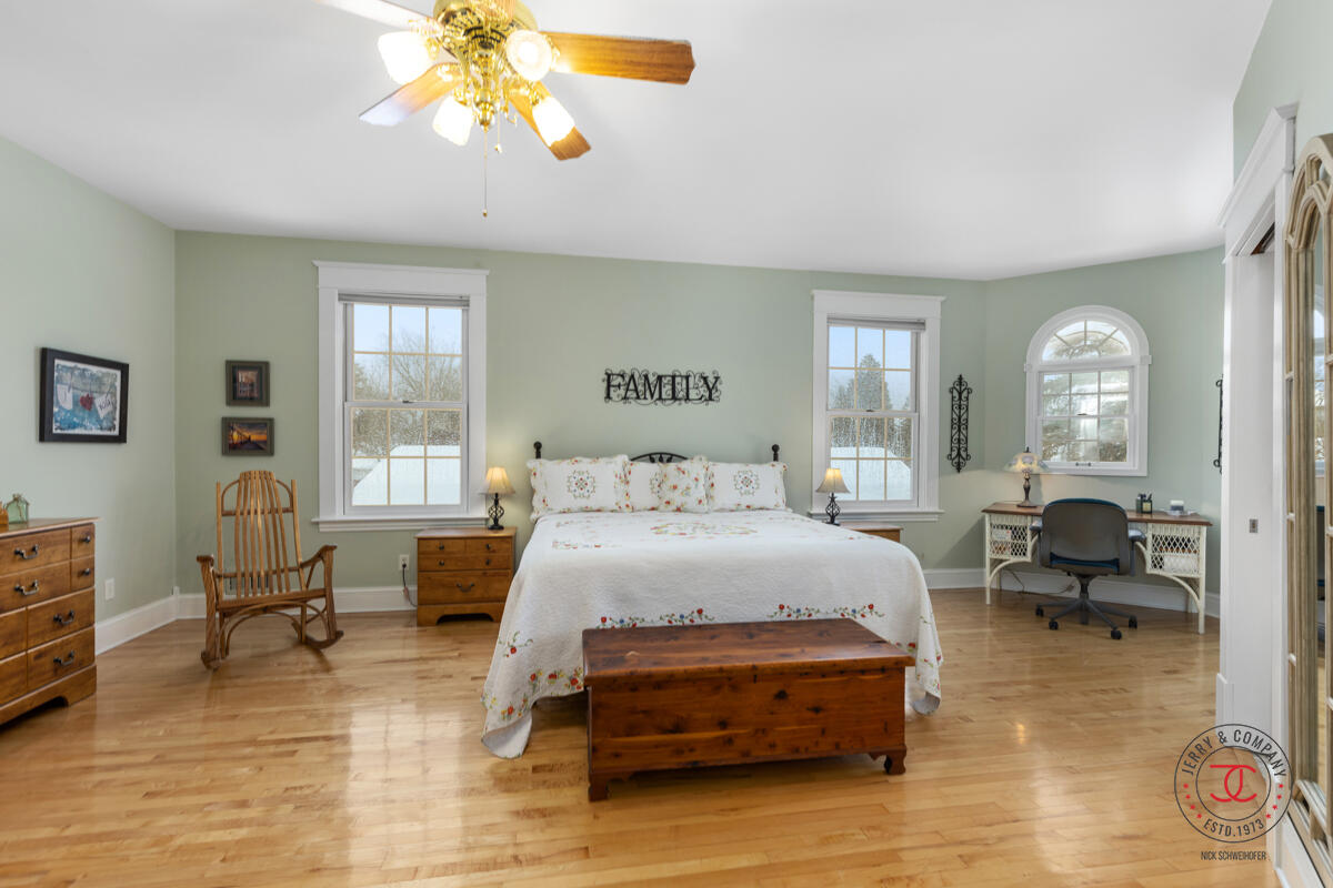 499 Graafschap Road Holland, MI 49423 - Photo 22 of 35 IMG_1021