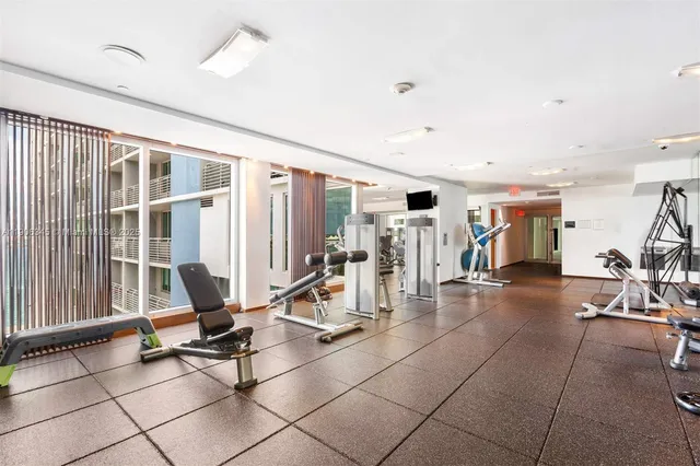 $2,775 | 335 South Biscayne Boulevard, Unit 3904, Miami, FL 33131