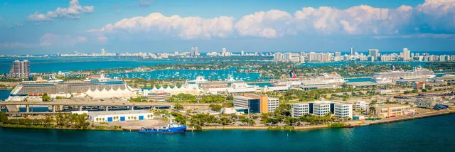 $2,775 | 335 South Biscayne Boulevard, Unit 3904, Miami, FL 33131