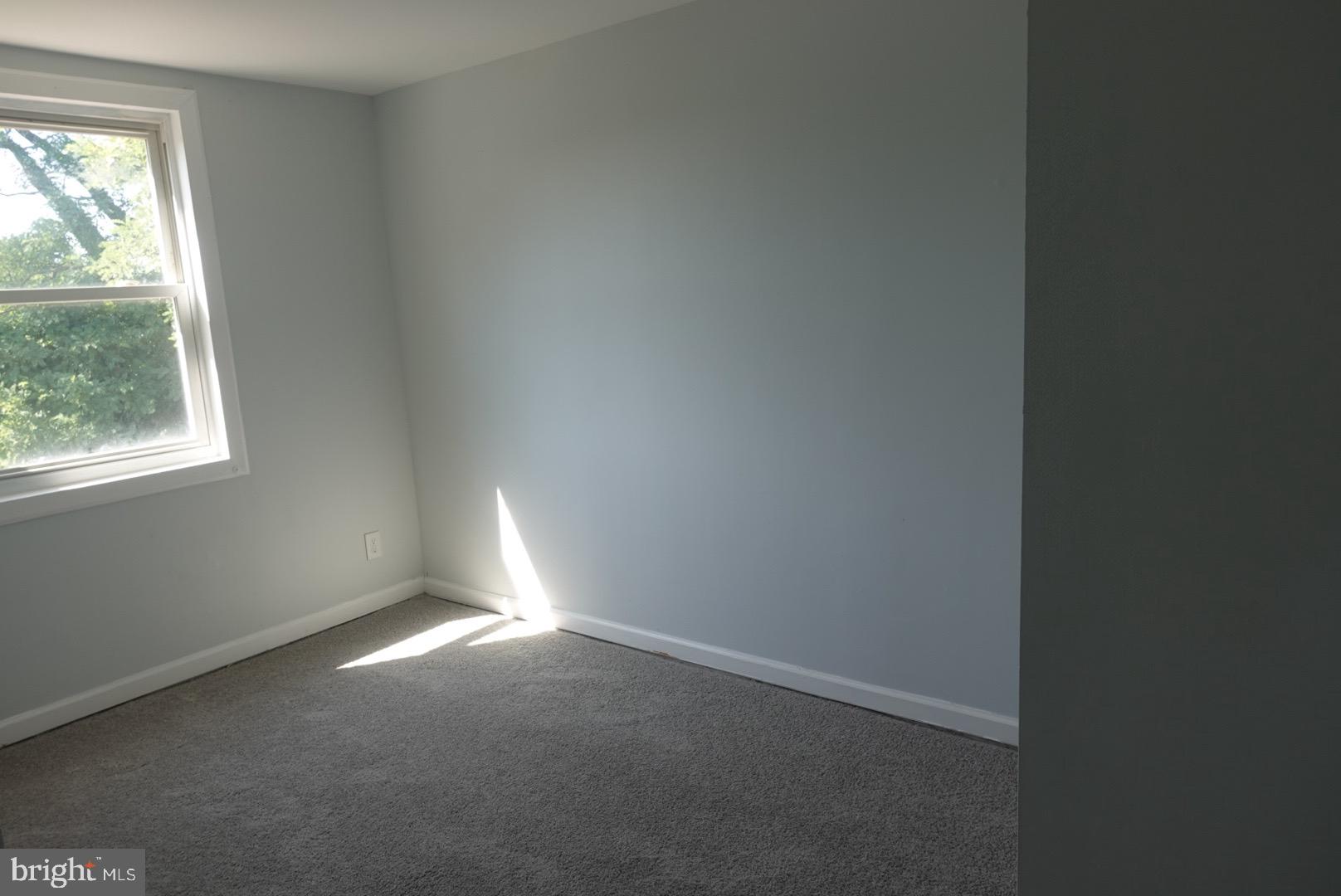 1132 South Merrimac Road Camden, NJ 08104 - Photo 10 of 26