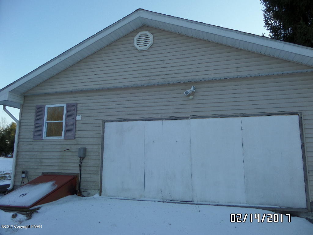 154 Doll Road Stroudsburg, PA 18360 - Photo 2 of 10 SAM_9004