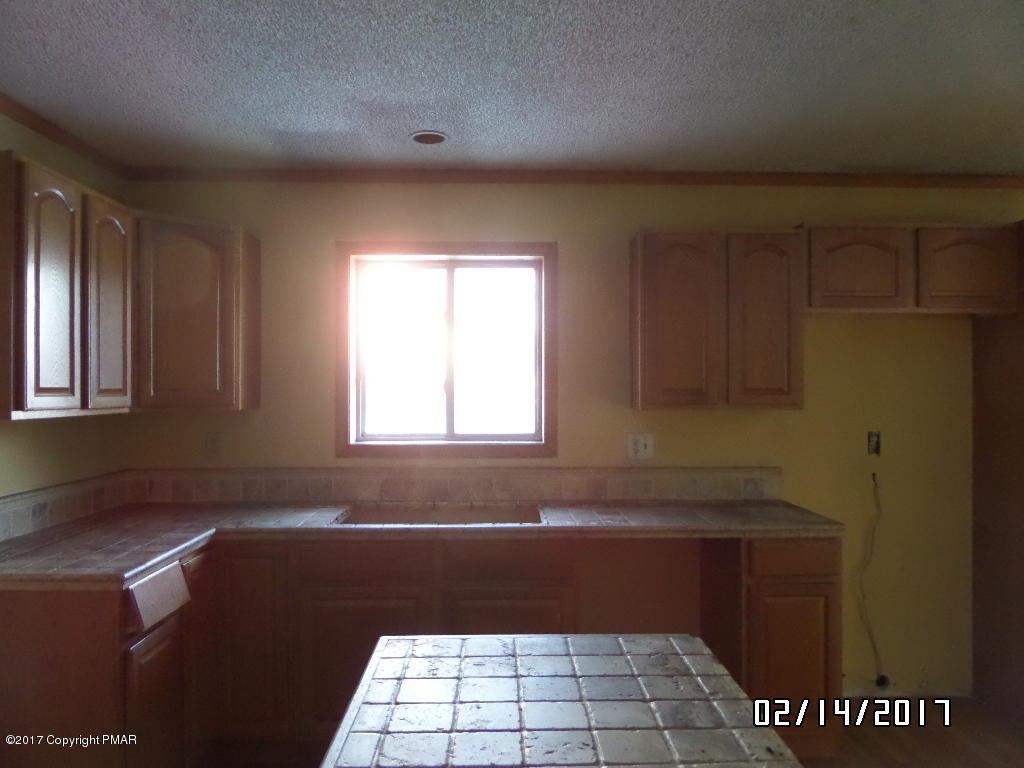 154 Doll Road Stroudsburg, PA 18360 - Photo 6 of 10 SAM_9014