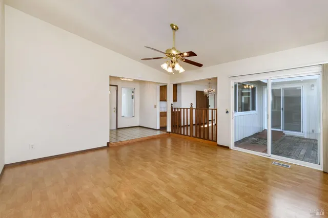 $679,000 | 1068 San Francisco Way, Rohnert Park, CA 94928