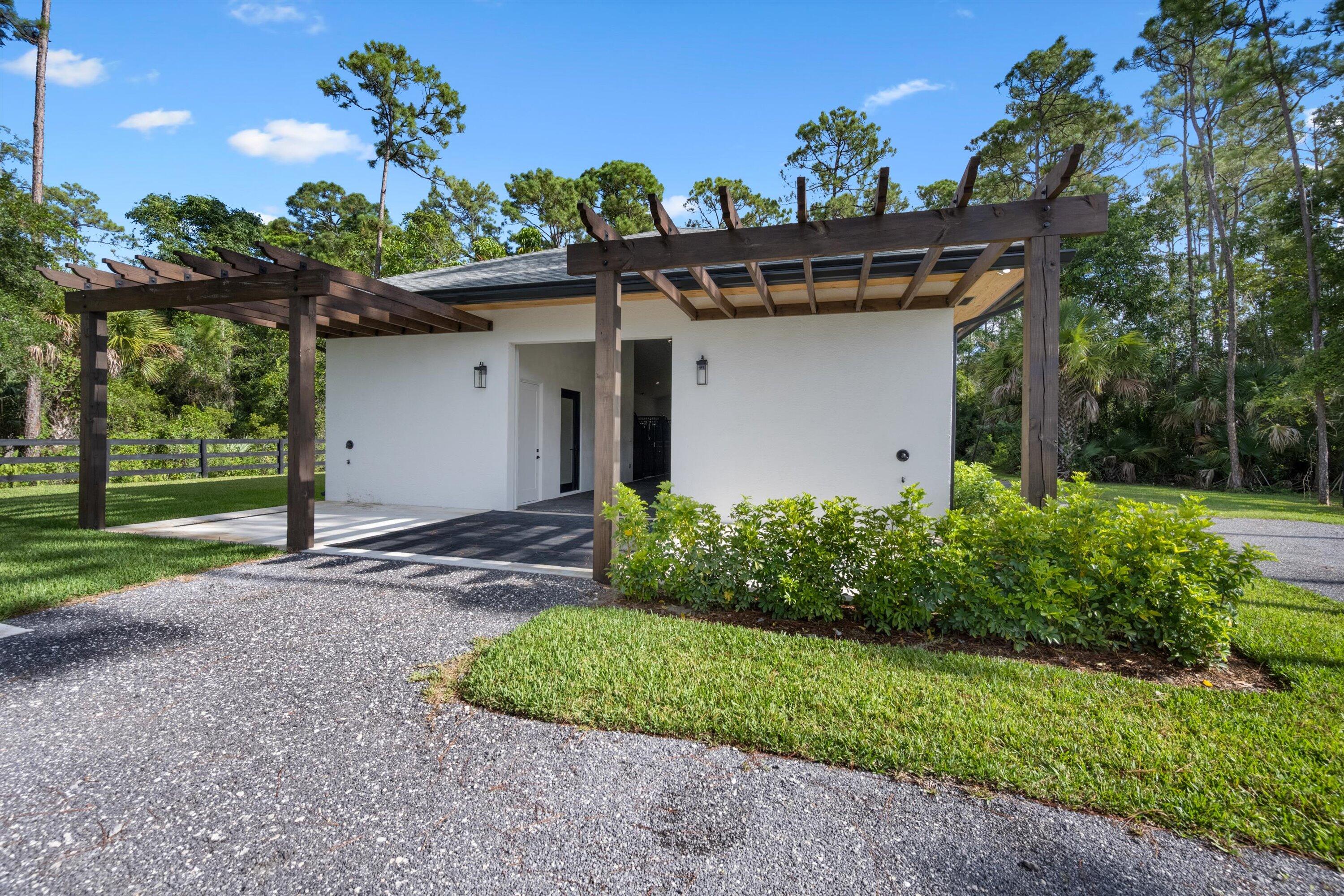 14479 Halter Road Wellington, FL 33414 - Photo 16 of 77 48-DSC_7022
