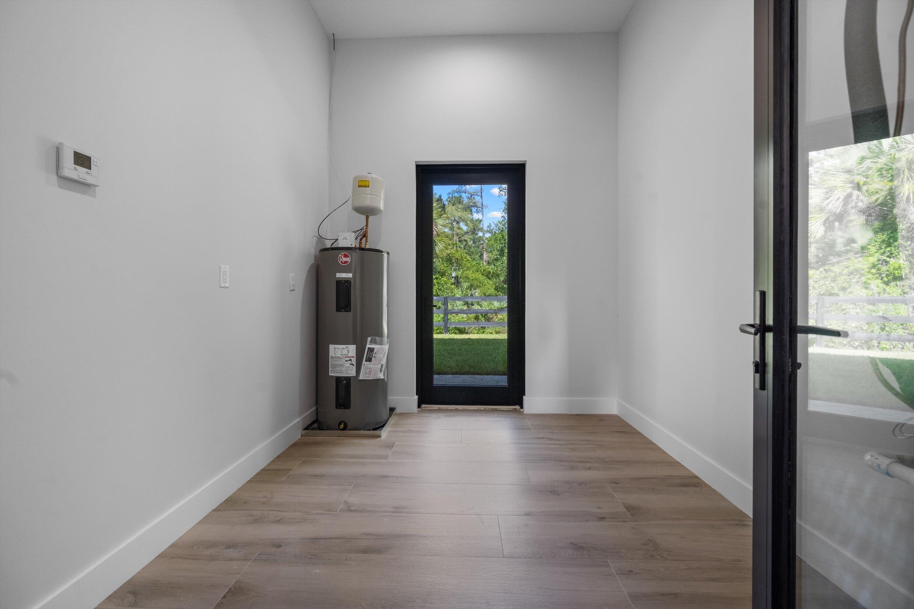 14479 Halter Road Wellington, FL 33414 - Photo 21 of 77 59-DSC_7055