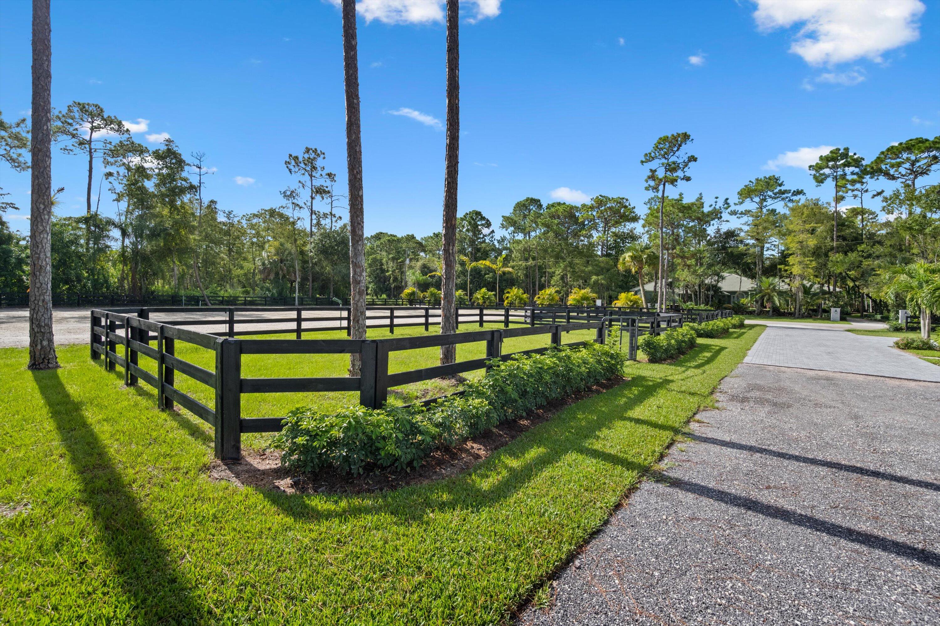 14479 Halter Road Wellington, FL 33414 - Photo 23 of 77 62-DSC_7097