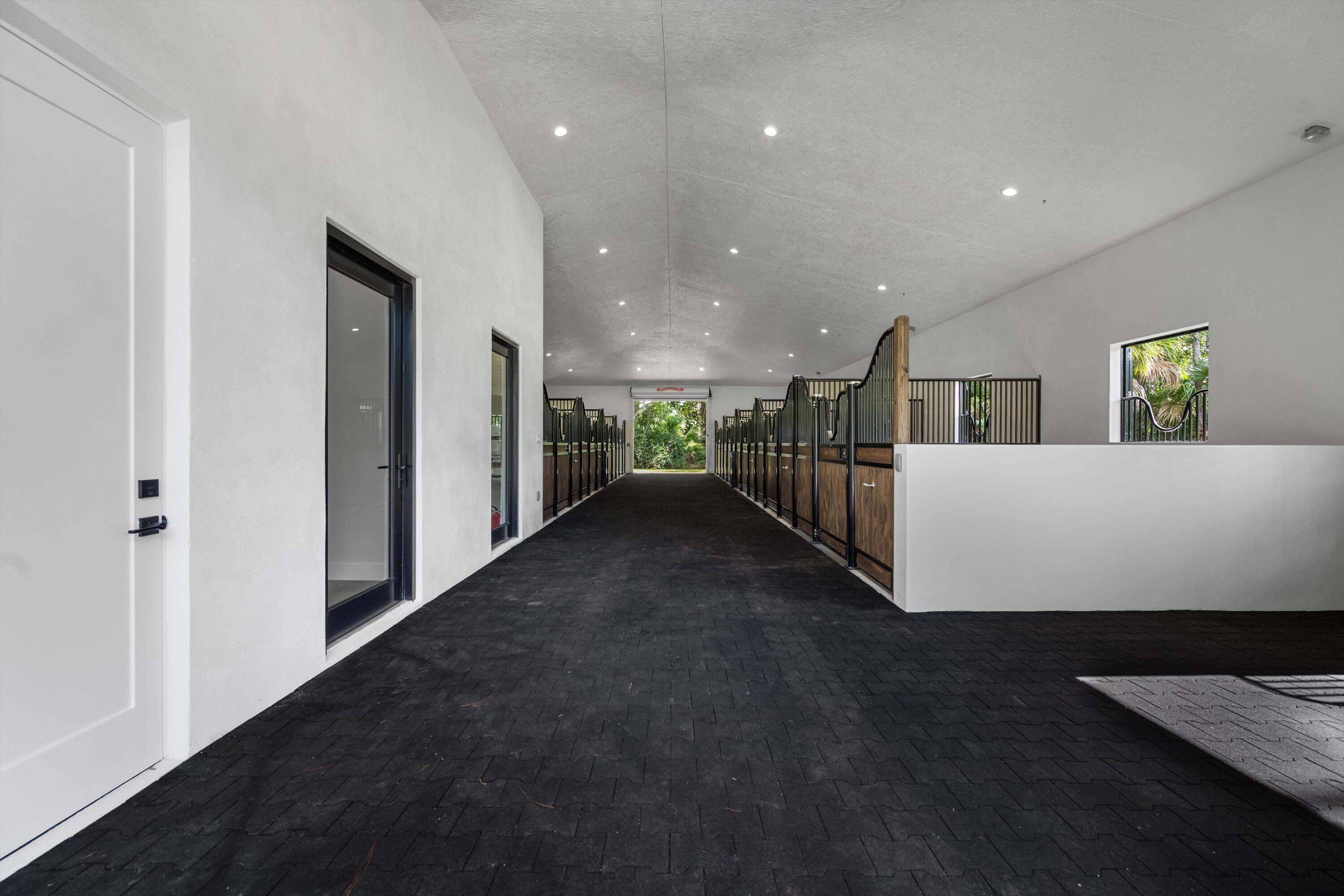 14479 Halter Road Wellington, FL 33414 - Photo 27 of 77 55-DSC_7031