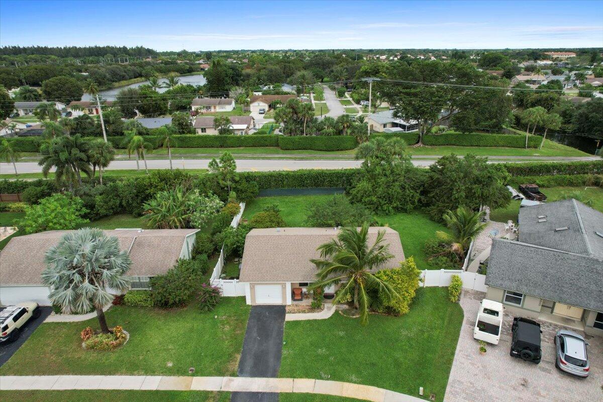 19309 Carolina Circle Boca Raton, FL 33434 - Photo 24 of 30 an aerial view of a house with yard swimming pool and outdoor seating