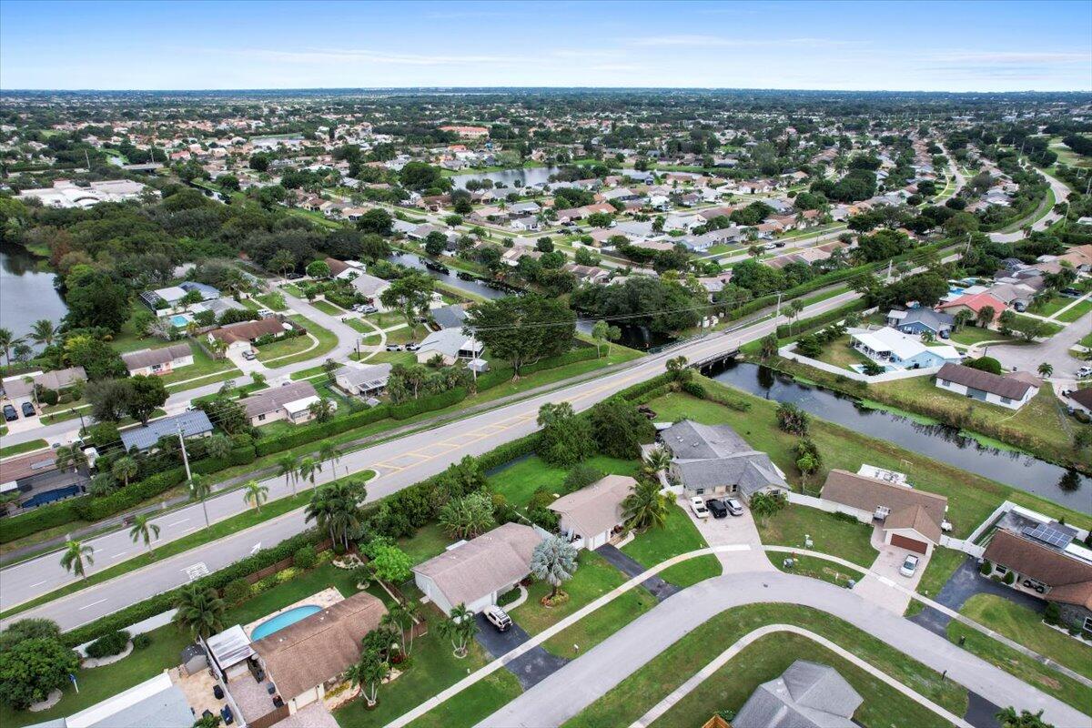 19309 Carolina Circle Boca Raton, FL 33434 - Photo 29 of 30 an aerial view of a city