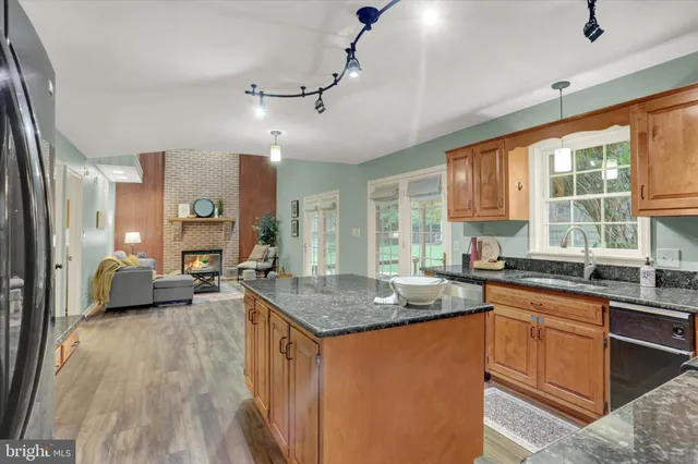 $449,900 | 1719 Bennington Drive, Harrisburg, PA 17112