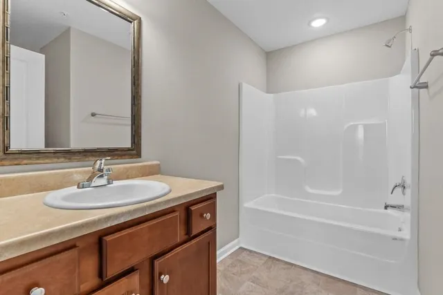 $2,200 | 2243 Del Carmel Way, Tallahassee, FL 32303