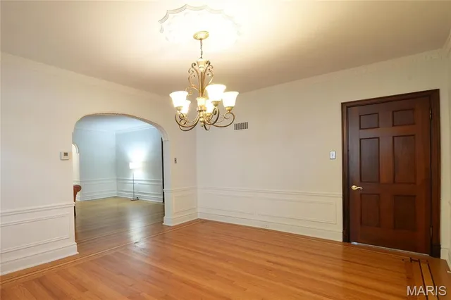 $3,150 | 7574 York Drive, Clayton, MO 63105