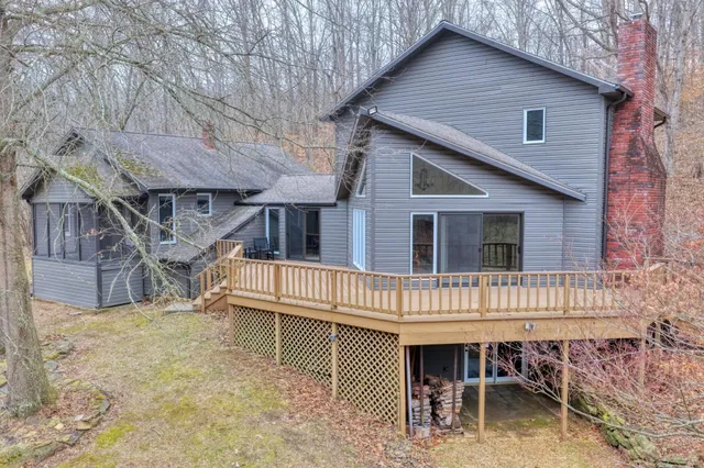 $675,000 | 1300 Shoal Creek Road, Unit 1, Murphysboro, IL 62966