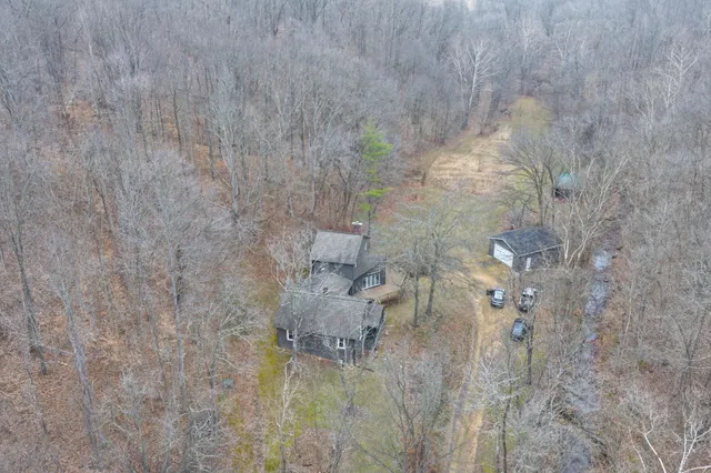 $675,000 | 1300 Shoal Creek Road, Unit 1, Murphysboro, IL 62966