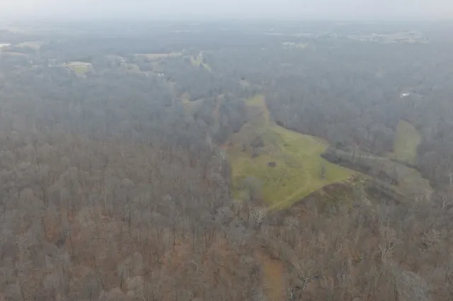 $675,000 | 1300 Shoal Creek Road, Unit 1, Murphysboro, IL 62966